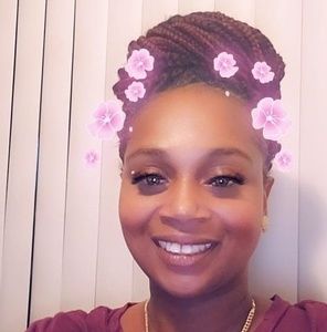 Meet your Posher, Ebony